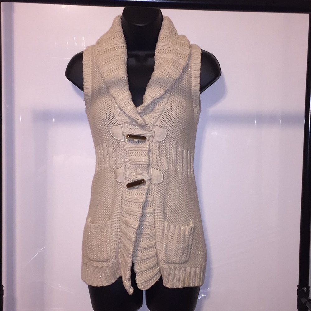 Kaisely vest size M